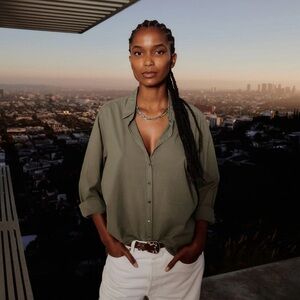 Xirena Beau Shirt in Four Leaf Clover